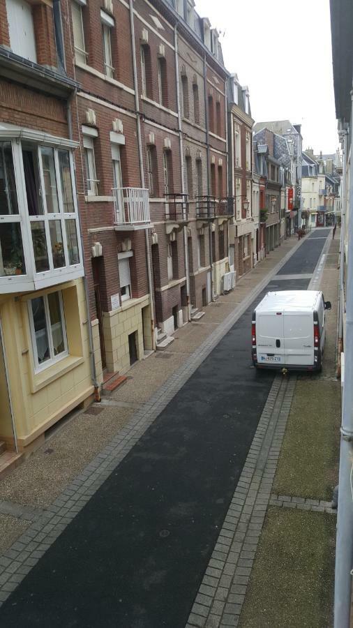 Les Mouettes Apartment Le Treport Exterior photo